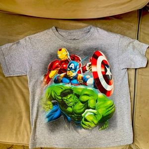Super hero kids shirt size 7 kids